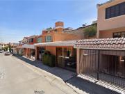 Casa en venta en Jardines de Satelite, Naucalpan de...