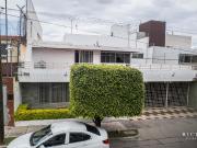 CASA EN VENTA EN JARDINES DEL BOSQUE