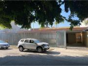 Casa en venta en Jardines del Bosque Centro,...