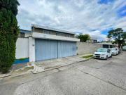 CASA EN VENTA EN JARDINES DEL BOSQUE, GUADALAJARA