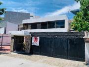 Casa en venta en Jardines del Bosque Norte, Guadalajara,...