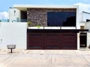 CASA EN VENTA EN JARDINES DEL CAMPESTRE