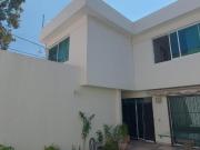 CASA EN VENTA EN JARDINES DEL MORAL