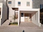 Casa en venta en Jardines del Pedregal Residencial,...