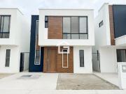 Casa en Venta en Jardines del Sol, Machala – Modelo Vanilla