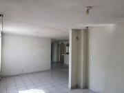 CASA EN VENTA EN JARDINES DEL VIRREY APODACA CON PATIO...