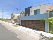 CASA EN VENTA EN JARDINES VALLARTA, ZAPOPAN, JALISCO