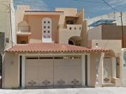 CASA EN VENTA EN JARDINES VISTA HERMOSA COLIMA