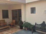 Casa en Venta en Jiutepec, Gated Community con 5 Recámaras
