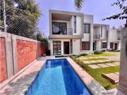 Casa en venta en Jiutepec Morelos en fraccionamiento y...