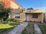 Casa en VENTA EN JOSE L. SUAREZ