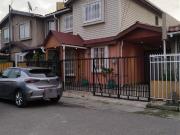 Casa en Venta en Juan de dios Malebran con San Carlos