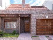 Casa en venta en Junin tres dormitorios cocheras y patio