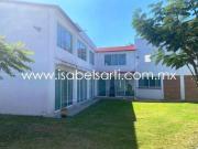 CASA EN VENTA EN JURICA
