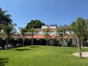CASA EN VENTA EN JURICA
