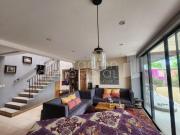 Casa en venta en Jurica, dentro de privada