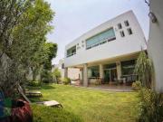 Casa en venta en Jurica en privada con vigilancia 4...