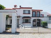 CASA EN VENTA EN JURIQUILLA