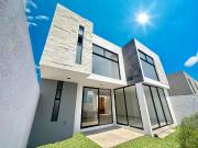 Casa en Venta en Juriquilla, Amplio Espacios, Cocina con...