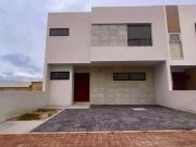 Casa en Venta en Juriquilla, dentro de Privada, Queretaro