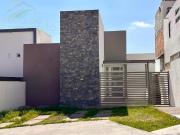 Casa en Venta en Juriquilla, en Privada, Queretaro