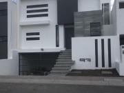 CASA EN VENTA EN JURIQUILLA FRACCIONAMIENTO CERRADO...