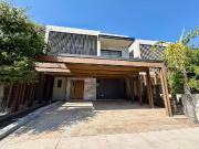 CASA EN VENTA EN JURIQUILLA QRO. Nueva con doble altura