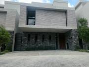 CASA EN VENTA, EN JURIQUILLA, QUERETARO