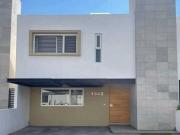 CASA EN VENTA EN JURIQUILLA QUERETARO