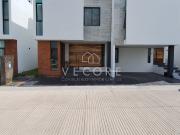 CASA EN VENTA EN KATANIA RESIDENCIAL, SAN AGUSTÍN,...