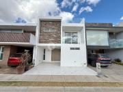 CASA EN VENTA EN LA ANTIGUA CEMENTERA, COL. CEMENTOS...