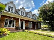 Casa en venta en la boyera[Casa con estructura de madera]