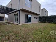 Casa en Venta en La Calandria! Unica en su estilo!