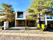 CASA EN VENTA EN LA CAMPIÑA