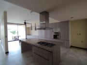 CASA EN VENTA EN LA CAMPIÑA DE 3 RECÁMARAS, CADA UNA CON...