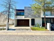 CASA EN VENTA EN LA CAMPIÑA DEL BOSQUE