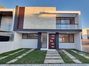 CASA EN VENTA EN LA CARTUJA RESIDENCIAL 4 RECAMARAS CADA...