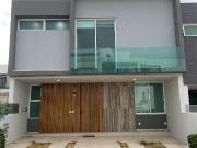 CASA EN VENTA EN LA CIMA DE ZAPOPAN