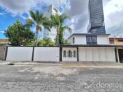 Casa en venta en la Col. Santa Cruz Buena Vista,...