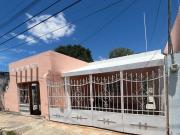 Casa en venta en la Colonia Díaz Ordaz dentro de la Cd....