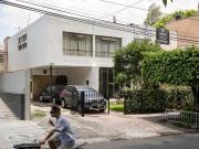 Casa en venta en la colonia Ladrón de Guevara, uso...