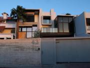 Casa en venta en la Colonia Pitic