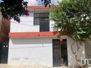 CASA EN VENTA EN LA COLONIA SANTA MARIA, OPORTUNIDAD...