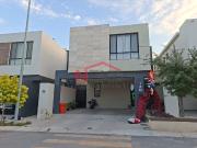 CASA EN VENTA EN LA COLONIA VISALTA