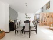 ELEGANTE CASA EN ZAVALETA EN EL FRACC. LA CONCEPCIÓN