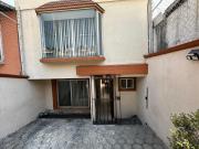 Casa en Venta en La Concordia, Lomas Verdes – ¡Espacio y...