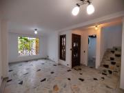 Casa en venta en La Elvira se encuentra en un conjunto...