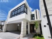 Casa en venta en La Escondida, Saltillo, Coahuila de...