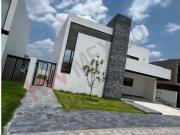 Casa en Venta en La Espiga con Amplios Espacios y un...