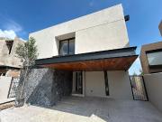 CASA EN VENTA EN LA ESPIGA RESIDENCIAL